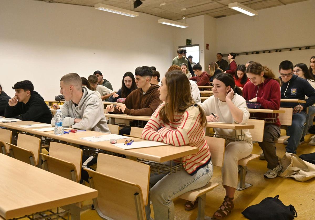 Trucos para la Selectividad: «Descansar y nada de 2 horas viendo vídeos en Tiktok»