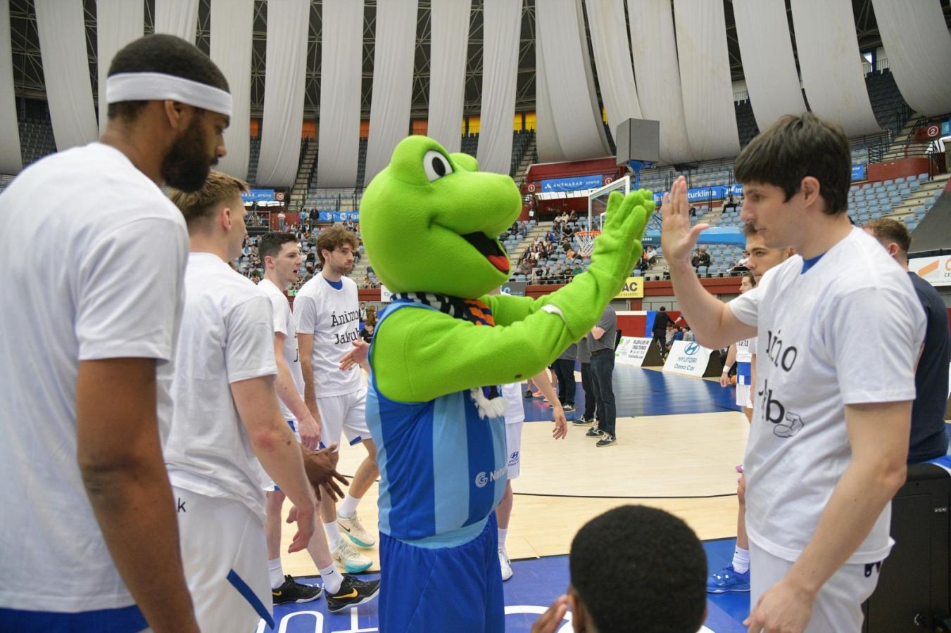 GBC 68 - Estudiantes 72