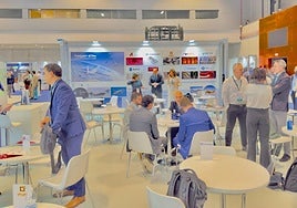 El stand del cluster aeronáutico vasco HEGAN agrupaba a muchas empresas de Debabarrena.