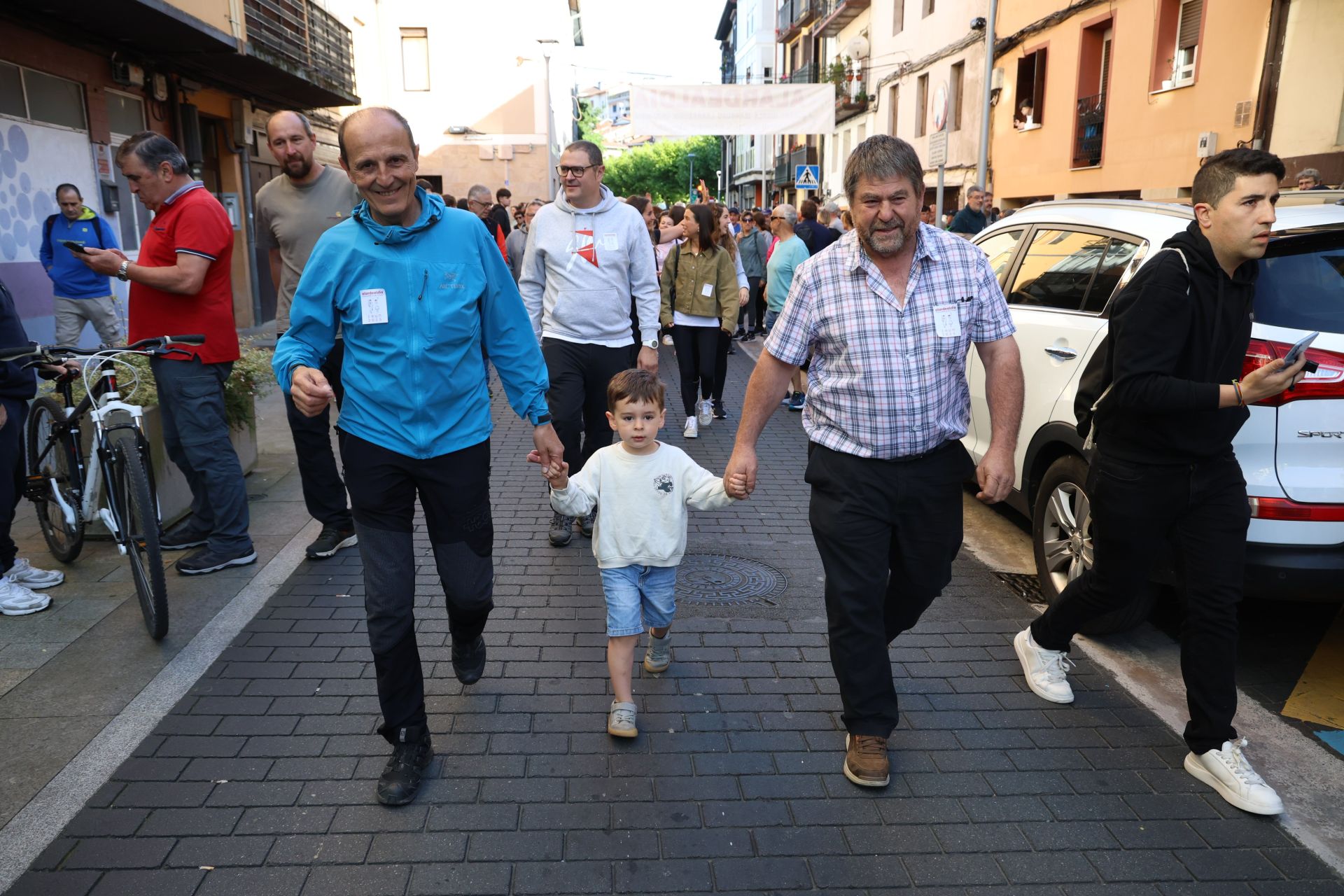Gran ambiente en el Alardealdia