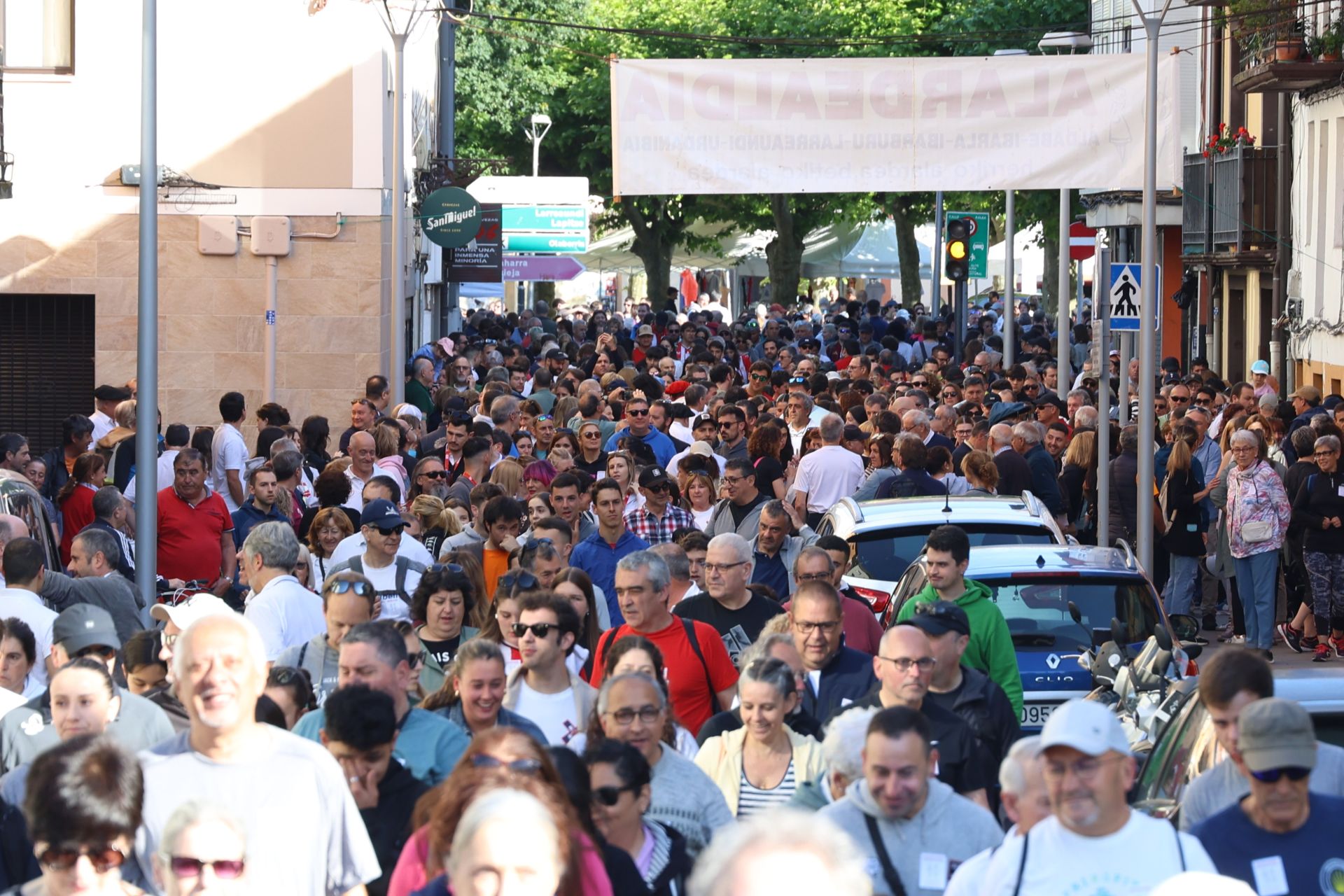 Gran ambiente en el Alardealdia