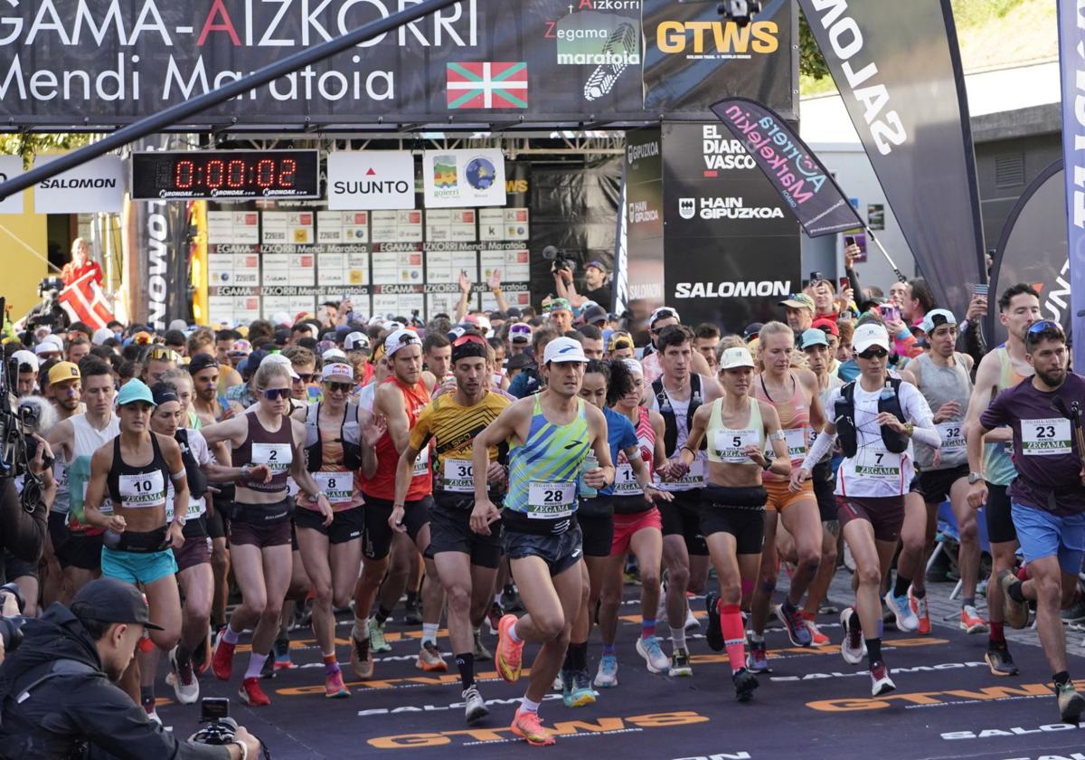 Multitudinaria salida de la Zegama-Aizkorri