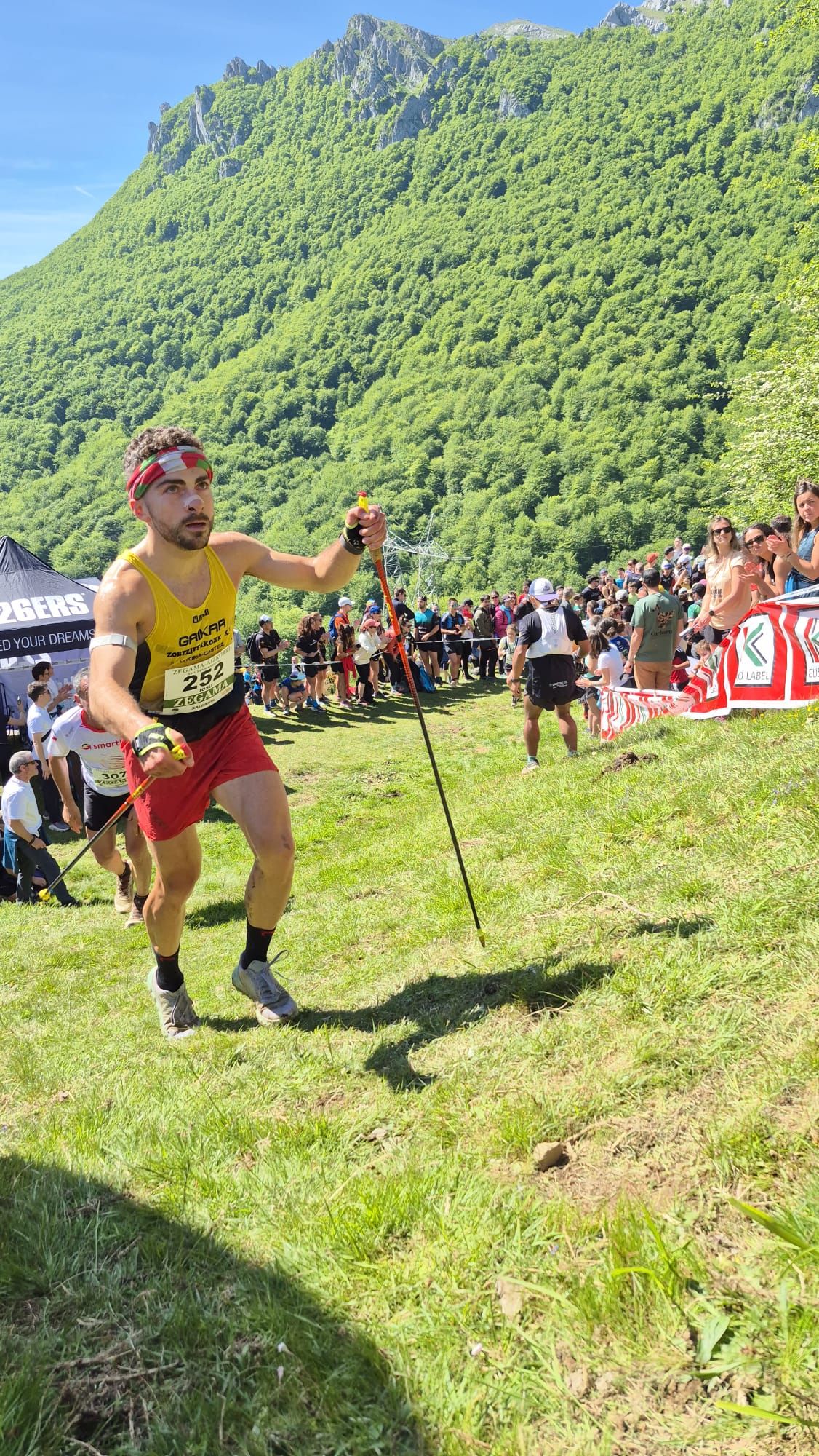 Los corredores, a su paso por Sancti Spiritu