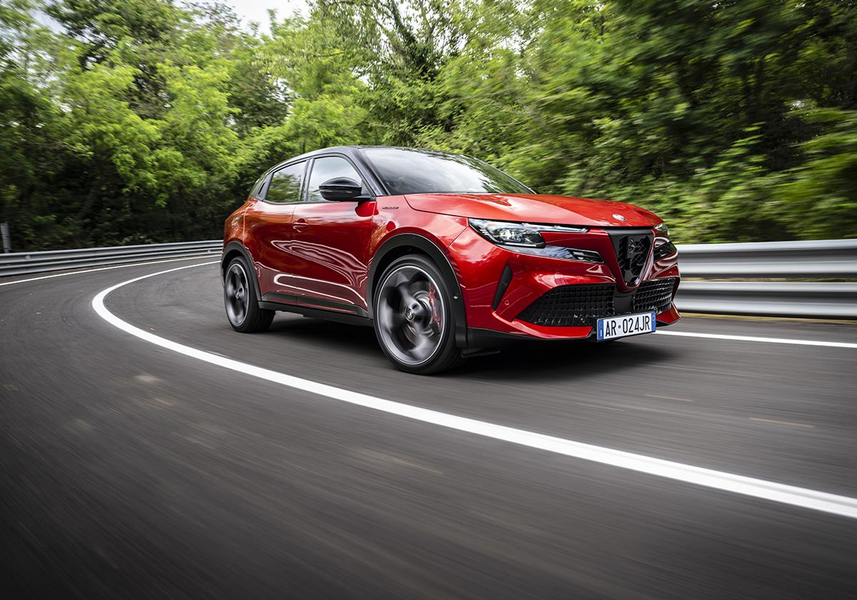 Alfa Romeo Junior, estilo italiano en un compacto con corazón deportivo