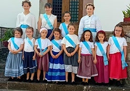 La comitiva de este año en Arraioz.