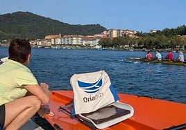 Oria Bizi elkarteak ate irekietan parte hartzera animatzen du.