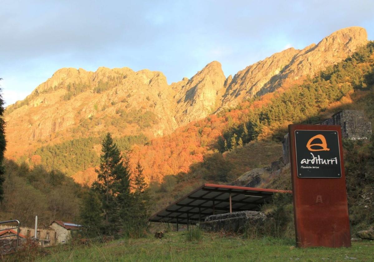 Aiako Harriko natura-parkearen eguna izango da igandean, Aritxulegin