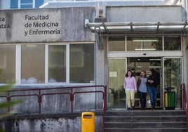 Salud afea a la EHU que haya reducido las plazas previstas de Medicina en euskera para 2026