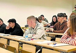 Alumnos guipuzcoanos en la Selectividad del año pasado.