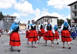 15 urte bitarteko neska-mutiko gonbidatu ugarik egingo dute beren emankizuna gaur herrian