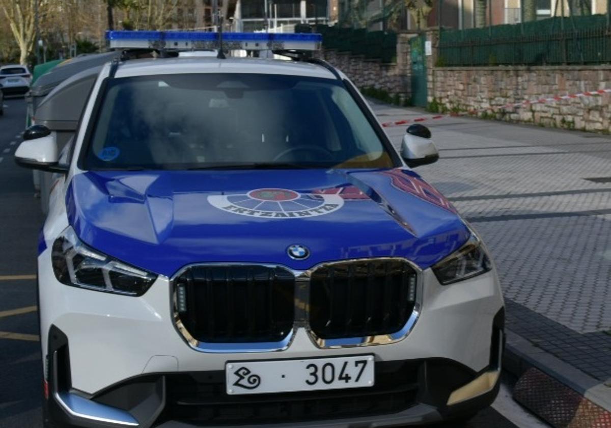 Imagen de archivo de un coche de la Ertzaintza.