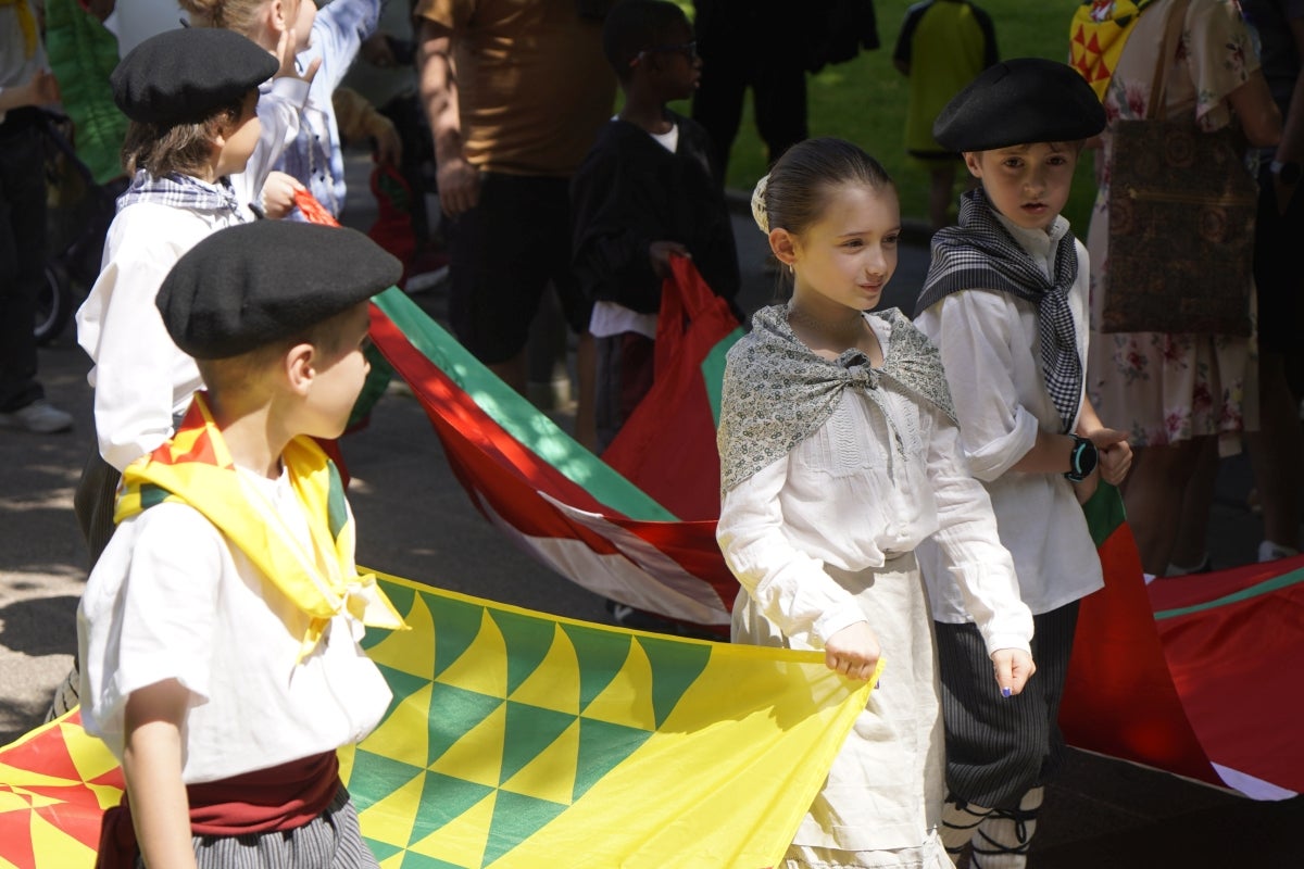La tamborrada infantil anima las fiestas