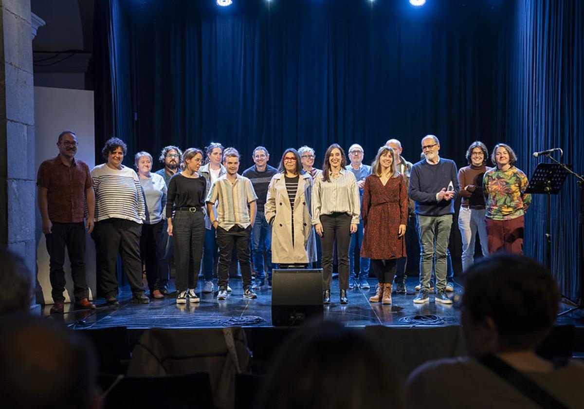 Lagunez inguraturik 'Galbeahea' poesia-errezitaldia eskainiko du Gotzon Barandiaranek