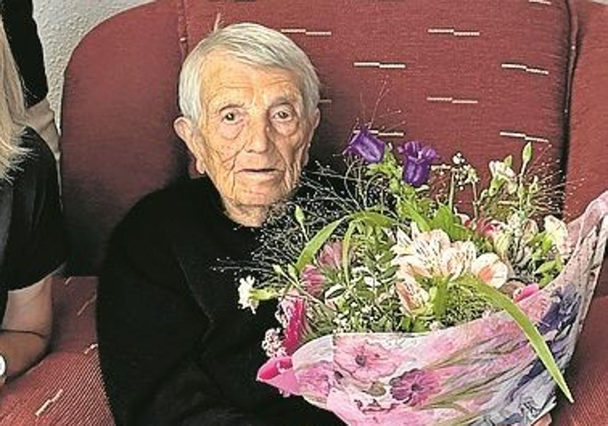 Felicitación a Ángeles Terroso Mateos en su 101 cumpleaños