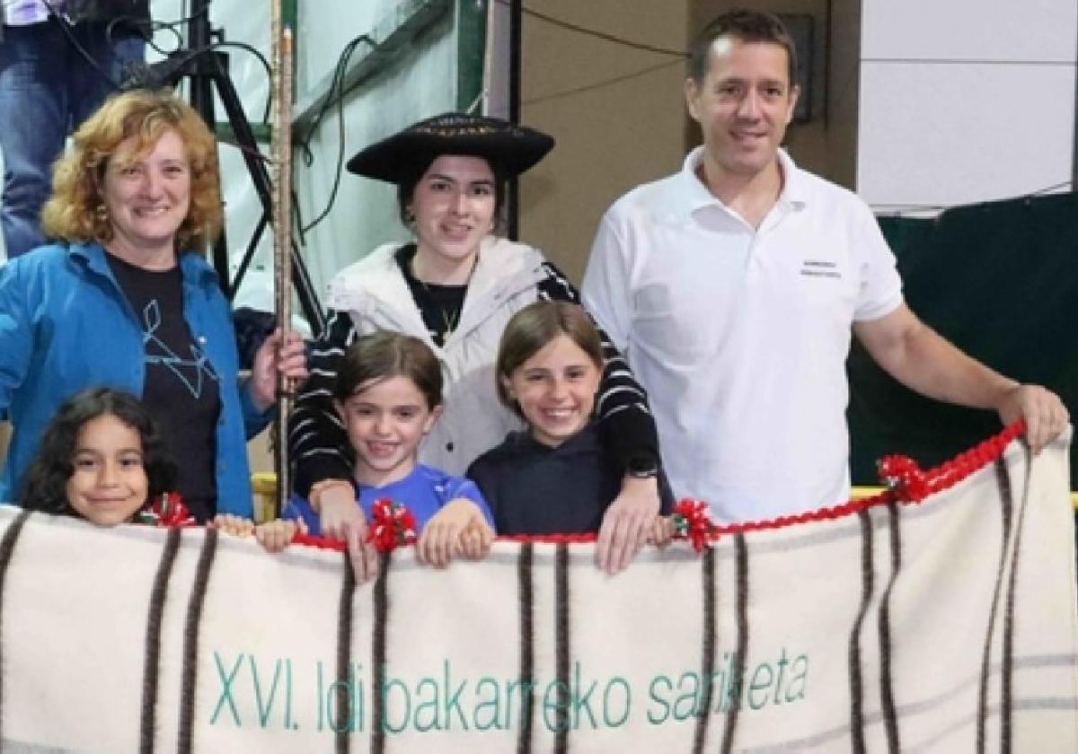 'Txokolatek' irabazi ditu Aizarnazabalgo uztarri motzeko idi probak