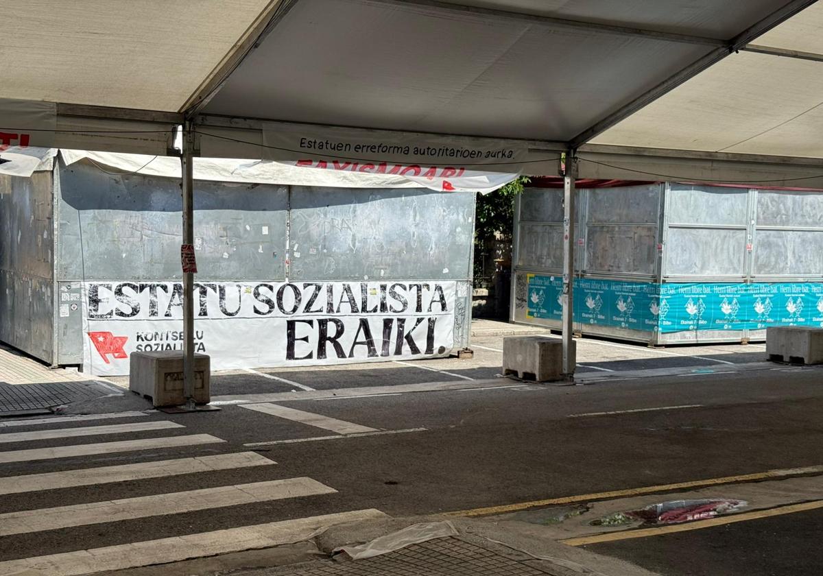EH Bildu aclara que no acepta que se discrimine a nadie por su oficio tras la expulsión de dos policías en las txosnas de Beasain