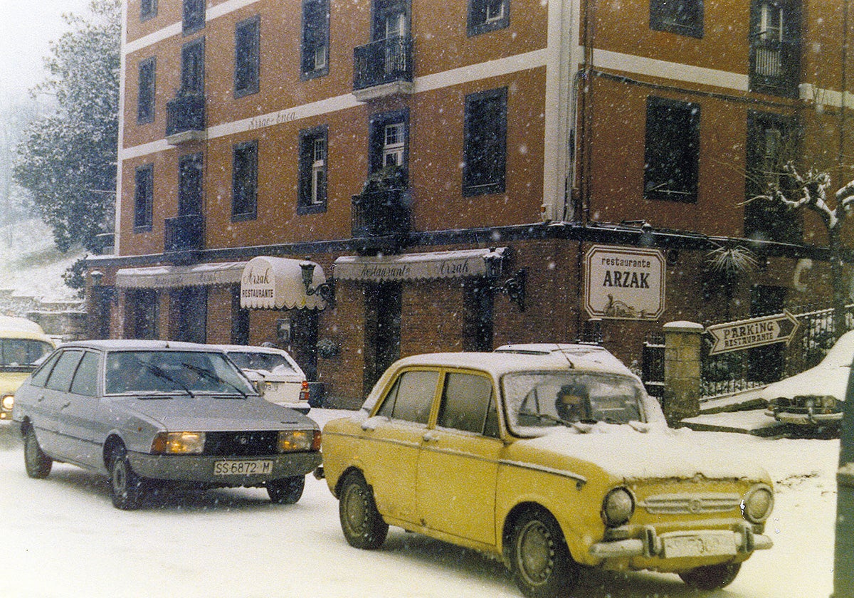 Arzak, teñido de blanco tras una nevada en la década de los 80. 