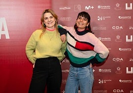 Ana Inés Landeta y Lorea Lyons, autoras de 'Azkena', donde abordan el sentir de tres generaciones de mujeres.