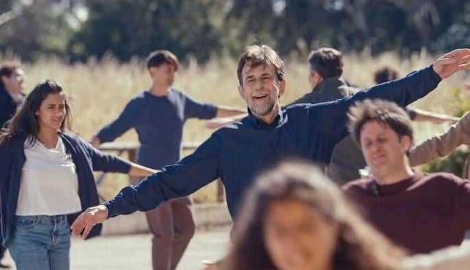 Nanni Moretti baila en 'El sol del futuro', su vitalista y última película hasta ahora, aclamada hace dos años en Cannes.