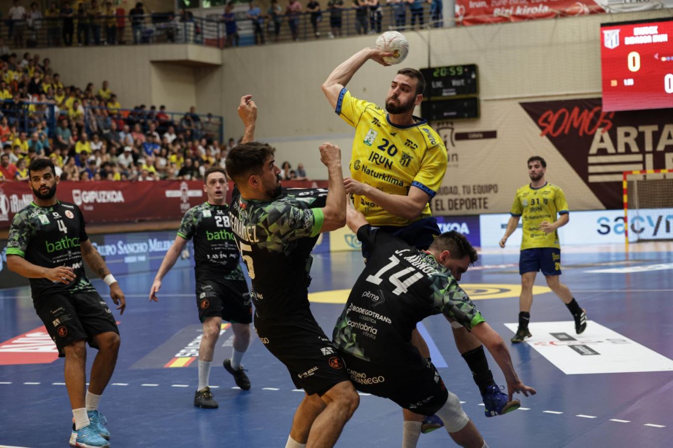 Bidasoa-Irun 31 - Torrelavega 28