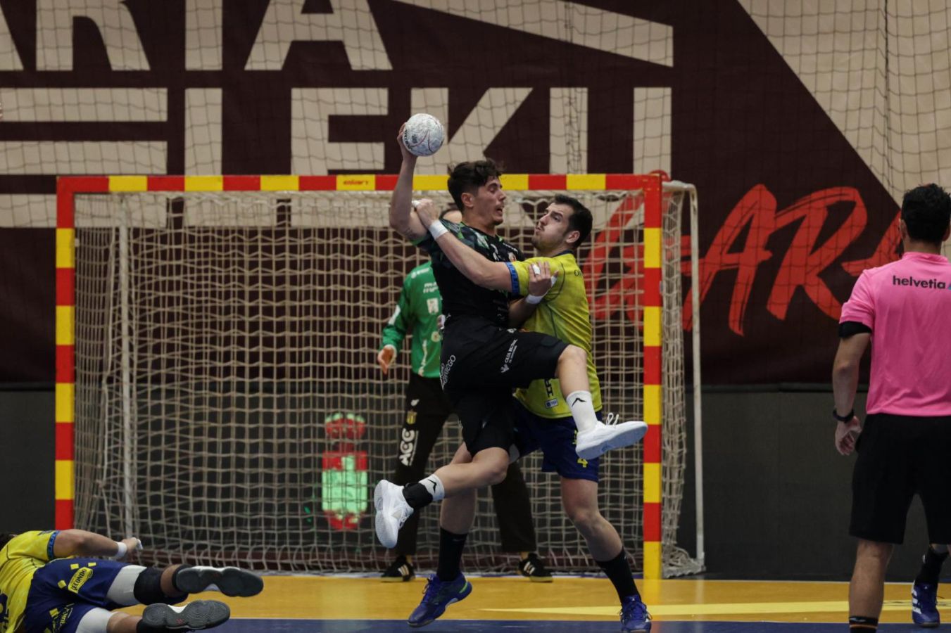 Bidasoa-Irun 31 - Torrelavega 28