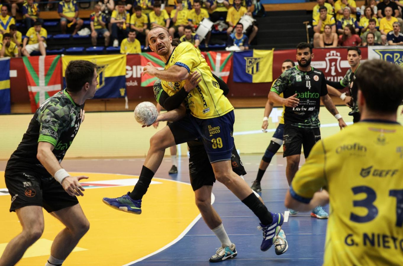 Bidasoa-Irun 31 - Torrelavega 28