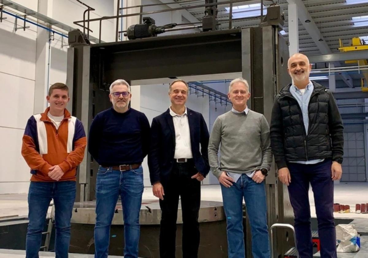 Miembros del Gobierno Municipal y José Luis Romero en la visita a Telleria.