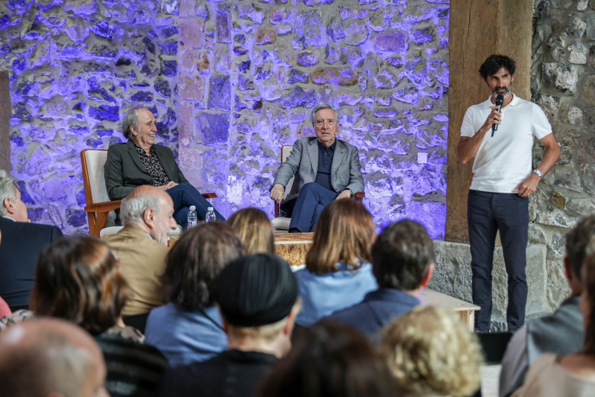 Encuentro de Serrat y Gabilondo en Chillida Leku