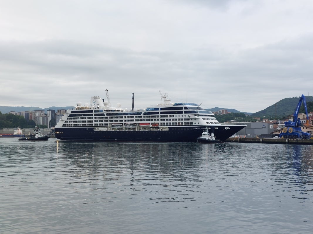 El crucero &#039;Azamara Quest&#039; llega a Pasaia
