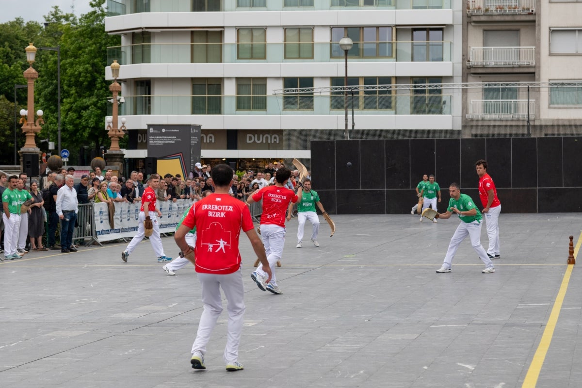 Exhibición de rebote en Alderdi Eder