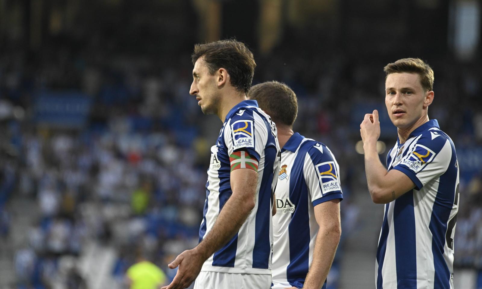 Oyarzabal, Sergio Gómez y Turrientes, en uno de los últimos partisos de esta temporada