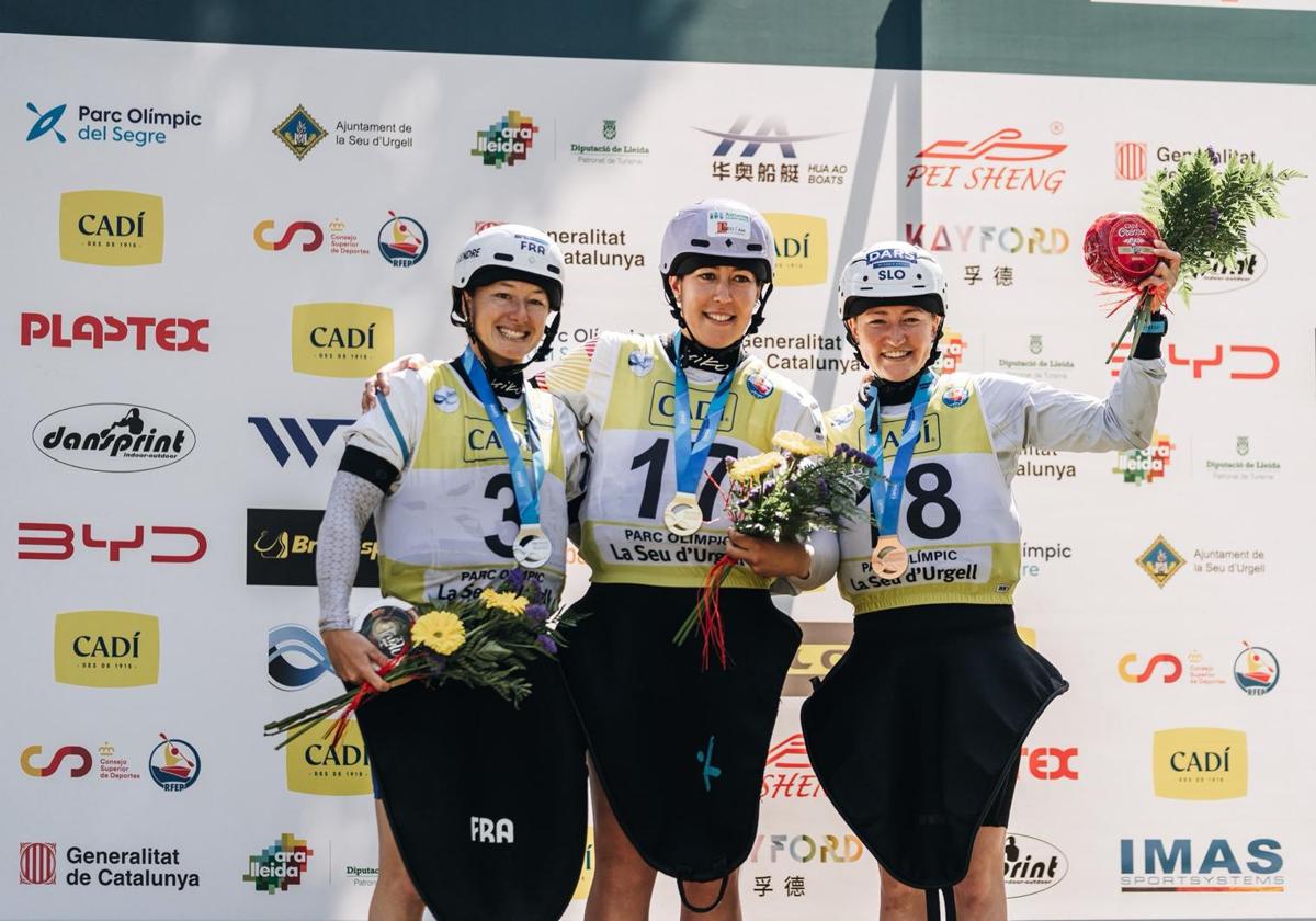 Miren Lazkano, medalla de oro en los Mundiales de kayak cross en La Seu