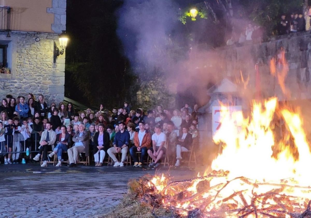 Umore Ona eta Tata elkarteek piztuko dute San Juan sua