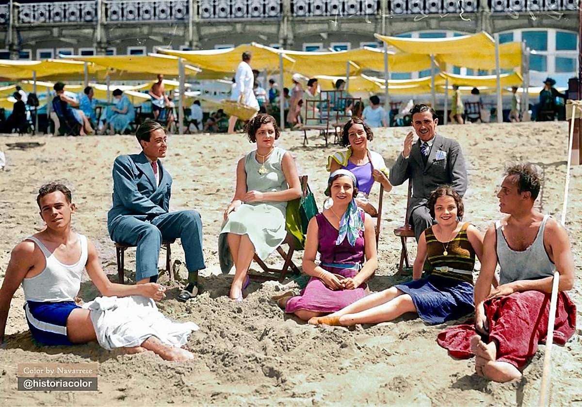 Los misteriosos bañistas de la playa de La Concha en una foto de 1930 a color