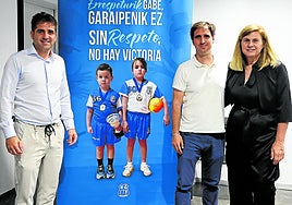 Representantes institucionales y federativos, este miércoles en Donostia.