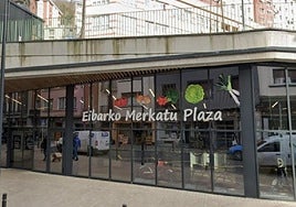 El Ayuntamiento realiza una nueva apuesta tendente a la dinamización del mercado de abastos de Errebal con las ayudas ZAP.