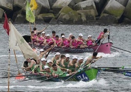 ORSA-Hondarribia en la ciaboga a la par de San Juan, que quedó medio segundo por delante.