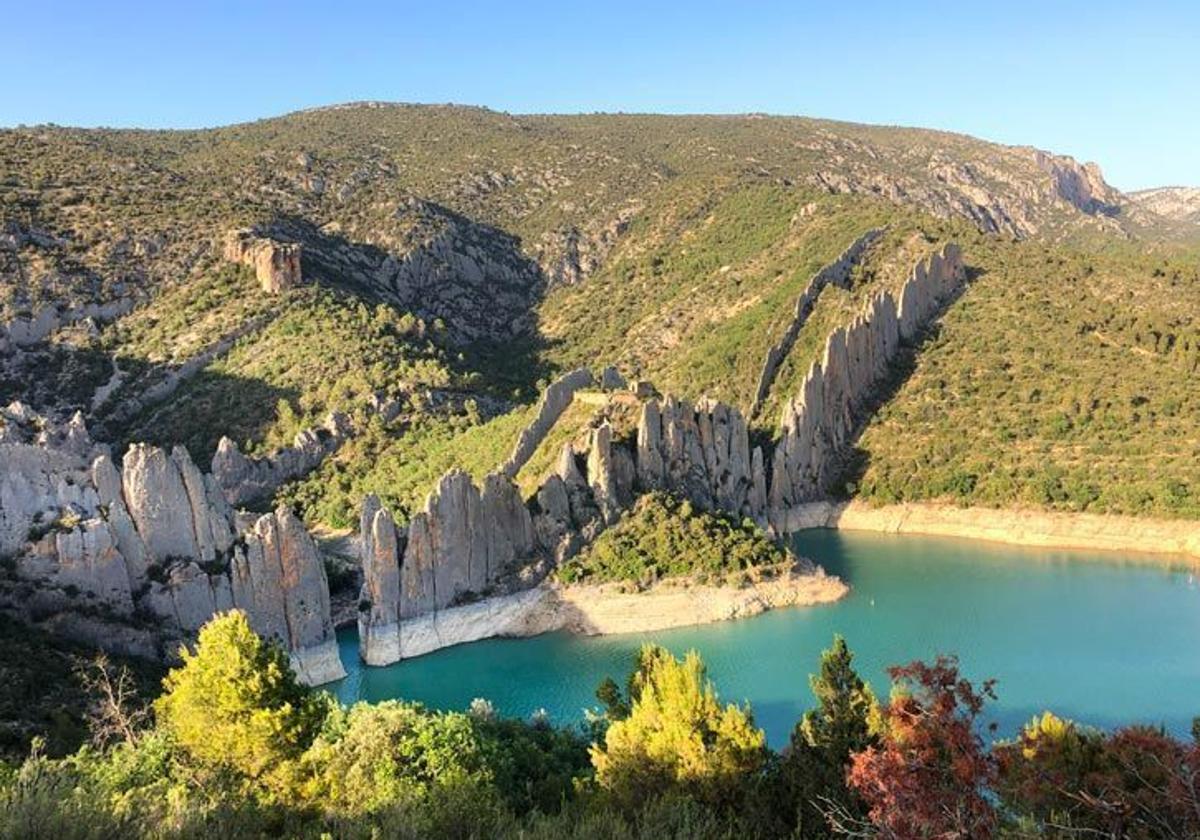 Las paredes de roca conocidas como 'La Muralla China' de Huesca.