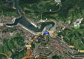 Hospitalizado un peatón atropellado por un camión en la GI-636 en Errenteria