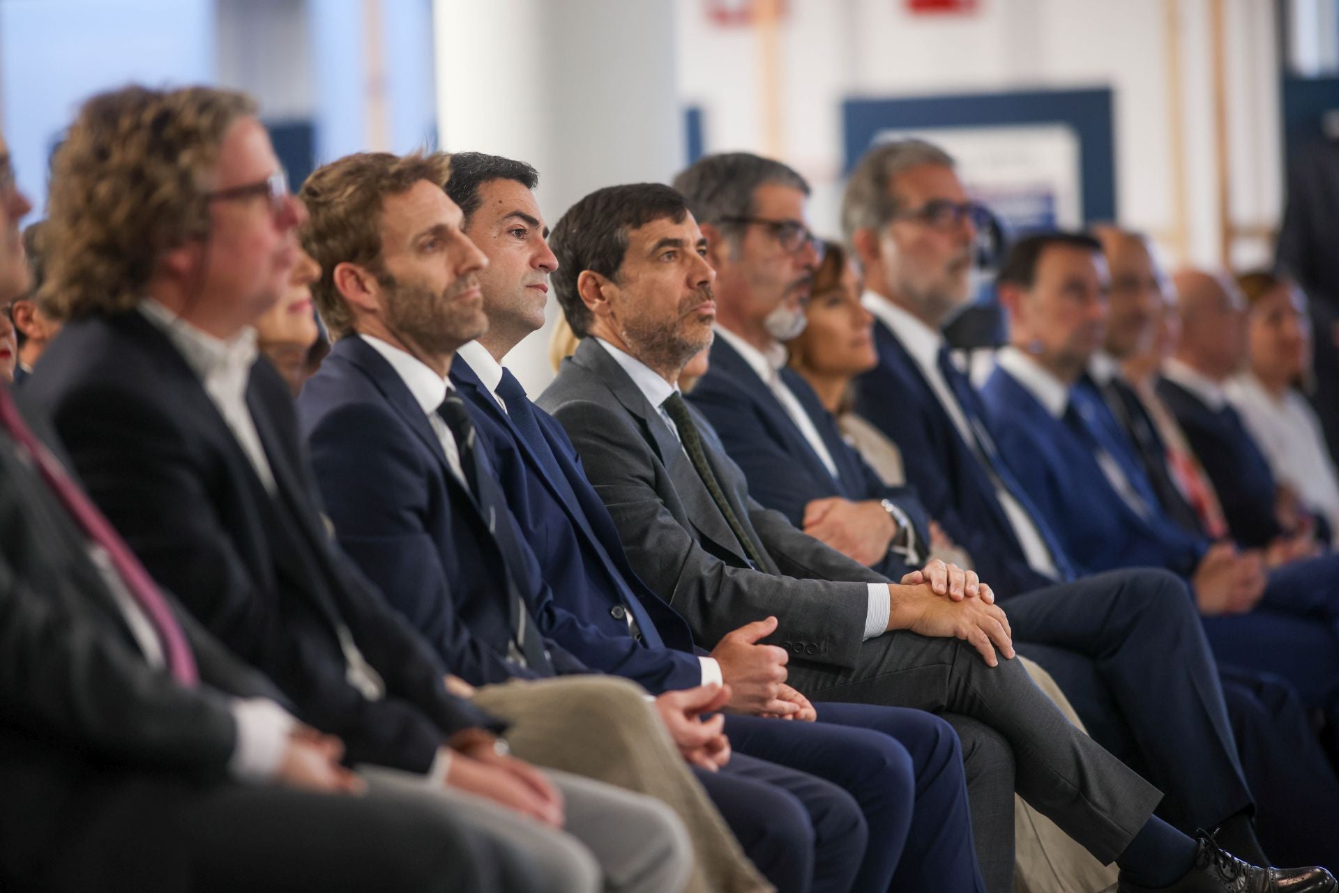 Iñigo Martín, el lehendakari Pradales, Antón Arriola y Eneko Goia, en el encuentro en DV Gunea.
