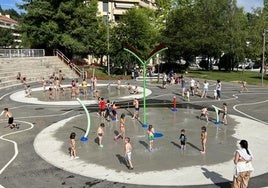 El parque de agua de Dolarea es un buen recurso en los días más calurosos del verano.