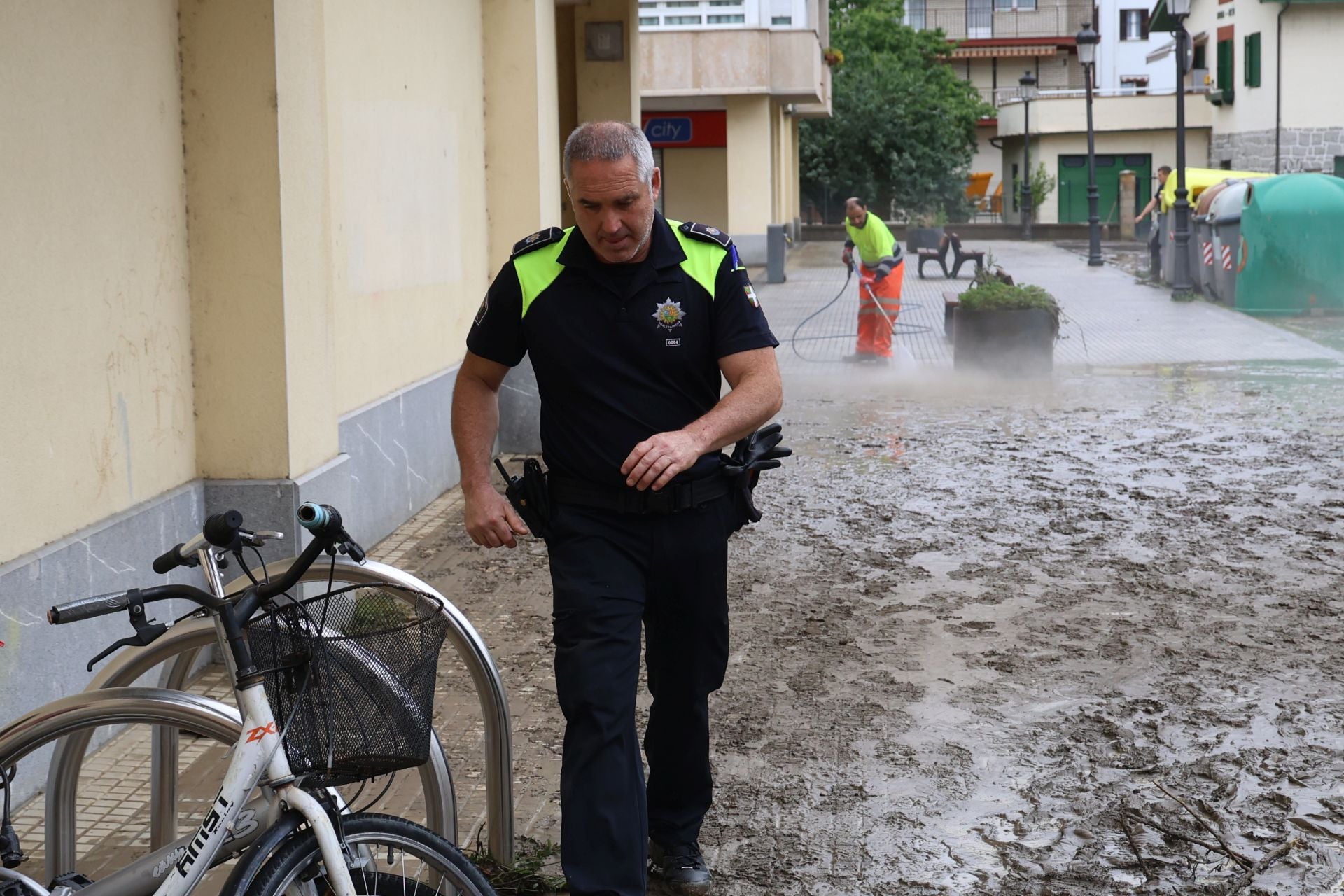 Las imágenes de los desperfectos que deja la tromba de agua en Tolosaldea y Goierri