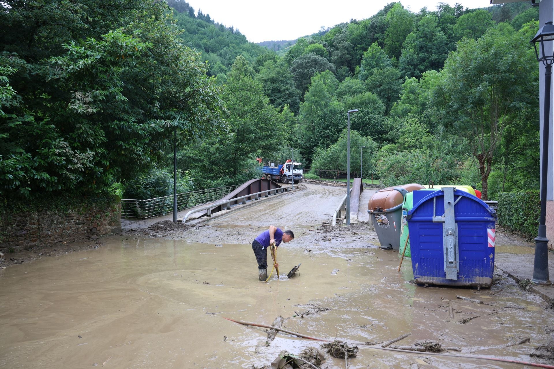 Las imágenes de los desperfectos que deja la tromba de agua en Tolosaldea y Goierri