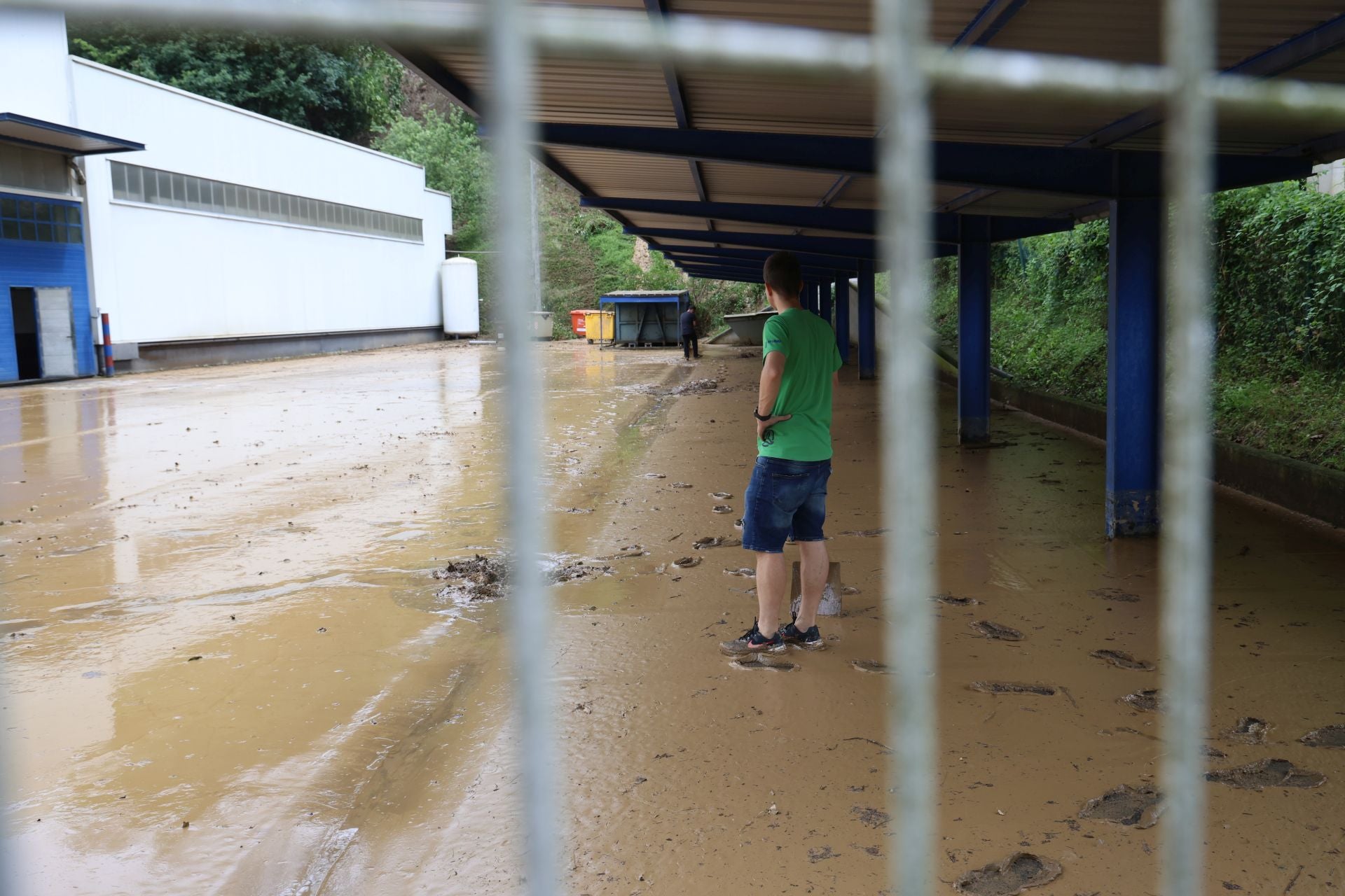 Las imágenes de los desperfectos que deja la tromba de agua en Tolosaldea y Goierri