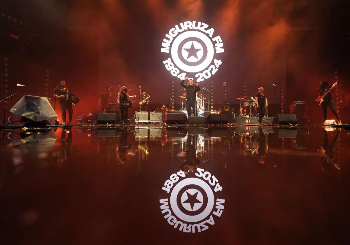 Las imágenes del concierto en Anoeta de Fermin Muguruza