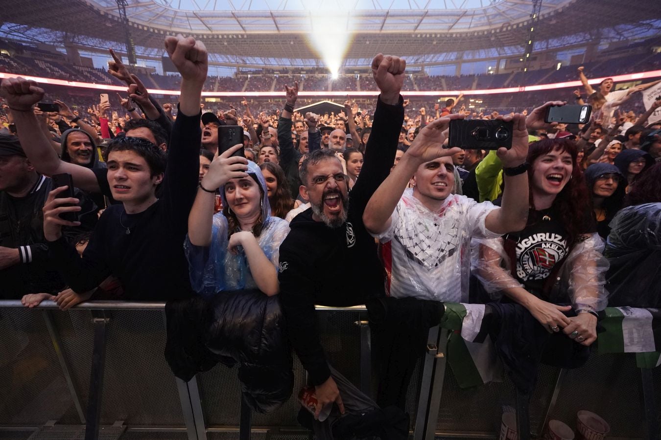 Las imágenes del concierto en Anoeta de Fermin Muguruza