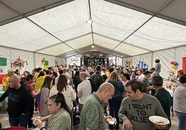 23 nazionalitate eta festa bakarra