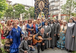 Durante todo el fin de semana, miembros y vecinos del municipio han celebrado la Romería del Rocío en Lasarte-Oria.