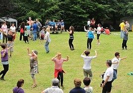 La reina de la romerías reunirá a miles de bergareses el 6 de julio en las campas alrededor de la ermita.