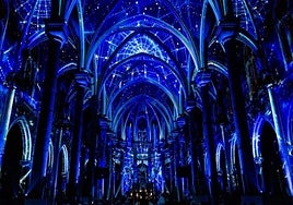 El espectáculo ofrece una combinación de efectos de luz en la catedral donostiarra.